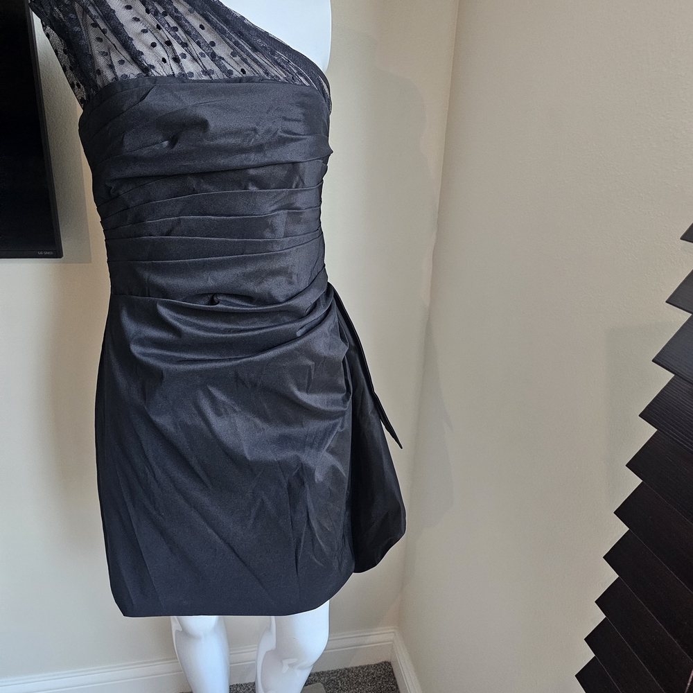 Elegant Black One-Shoulder Dress